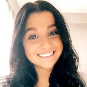 Meet your Posher, Karissa